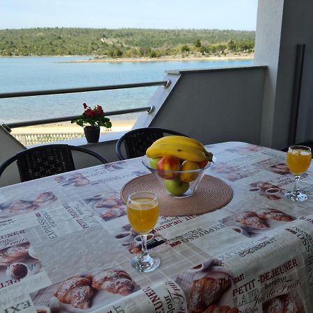 Apartmani Rudi Anic Exterior photo